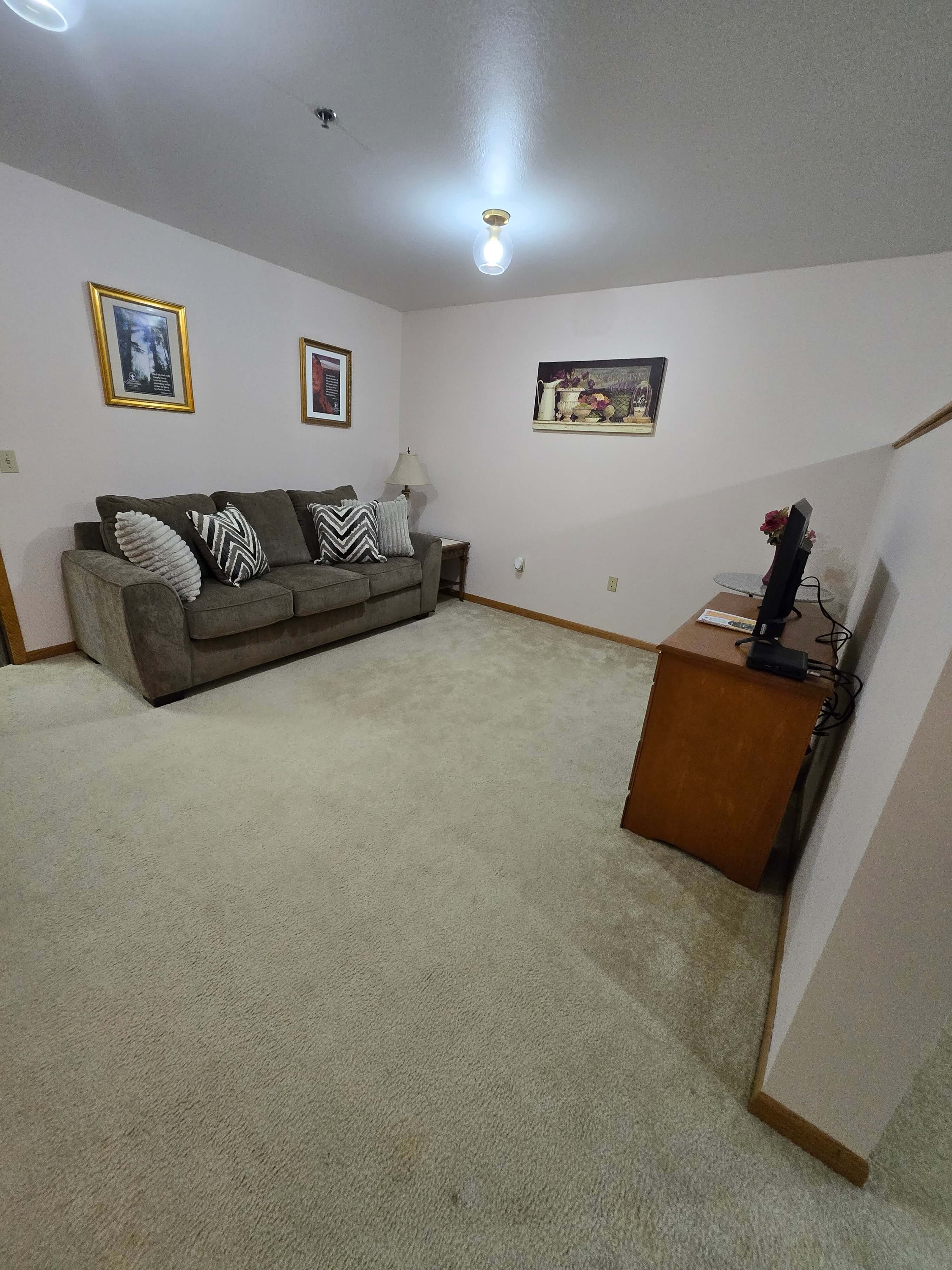 Good Samaritan - Alma Respite Care living room.