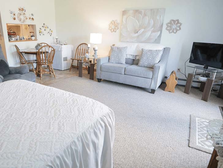 Marillac Manor IL Studio