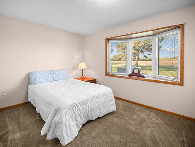 ellsworth studio bedroom