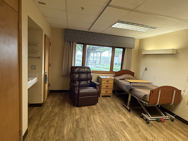 Good Samaritan Society – Estherville private bedroom.