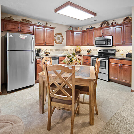 Good Samaritan Society - Hastings - Townhome kitchen