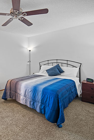 Good Samaritan Society - Hutchinson Village villa bedroom.