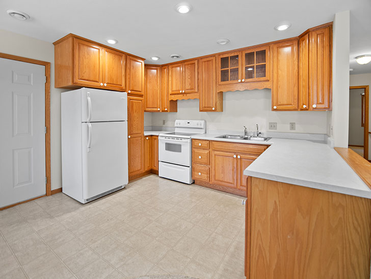 Independent living residents can continue to cook and entertain in the spacious duplex kitchens at Good Samaritan Society - Jackson in Jackson, Minnesota.