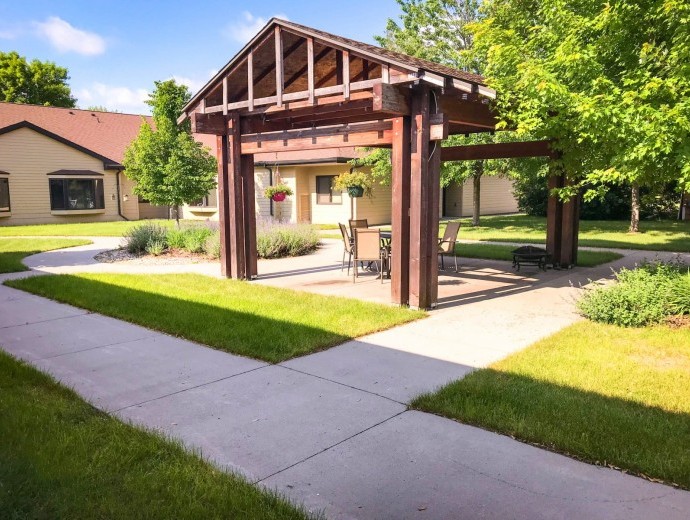 Outdoor courtyard for assisted living residents and families at Good Samaritan Society - Larimore in Larimore, North Dakota.