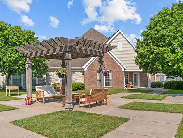 Refreshing outdoor gazebo for residents, staff and family members to enjoy at Good Samaritan Society - Prairie View Gardens in Kearney, Nebraska.