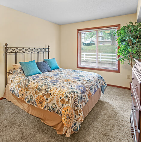 Good Samaritan Society - Heritage Place of Roseville in Roseville, Minnesota features large master bedrooms with a lot of natural light.