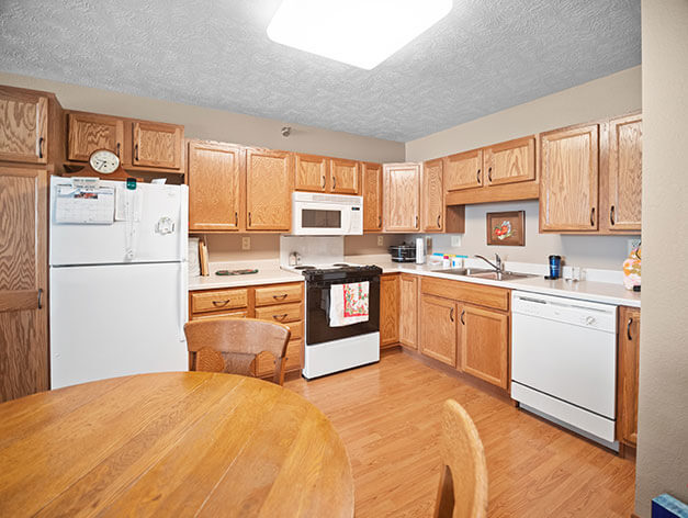Kitchen of Meadowstone independent living apartment at Good Samaritan Society - Sioux Falls Vilalge